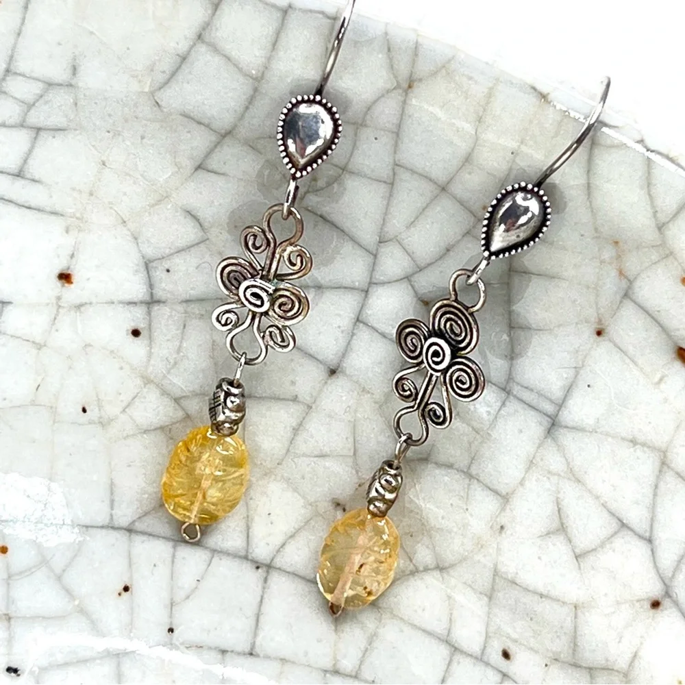 Long Dangle Pretty Stone Leaf Earrings